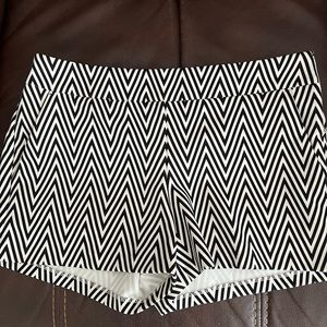 Express size 4 side zip shorts